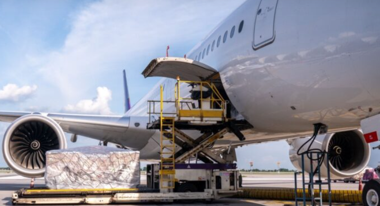 Air Freight Volatility: How 8% Smaller Volume Saves Buyer Bonus